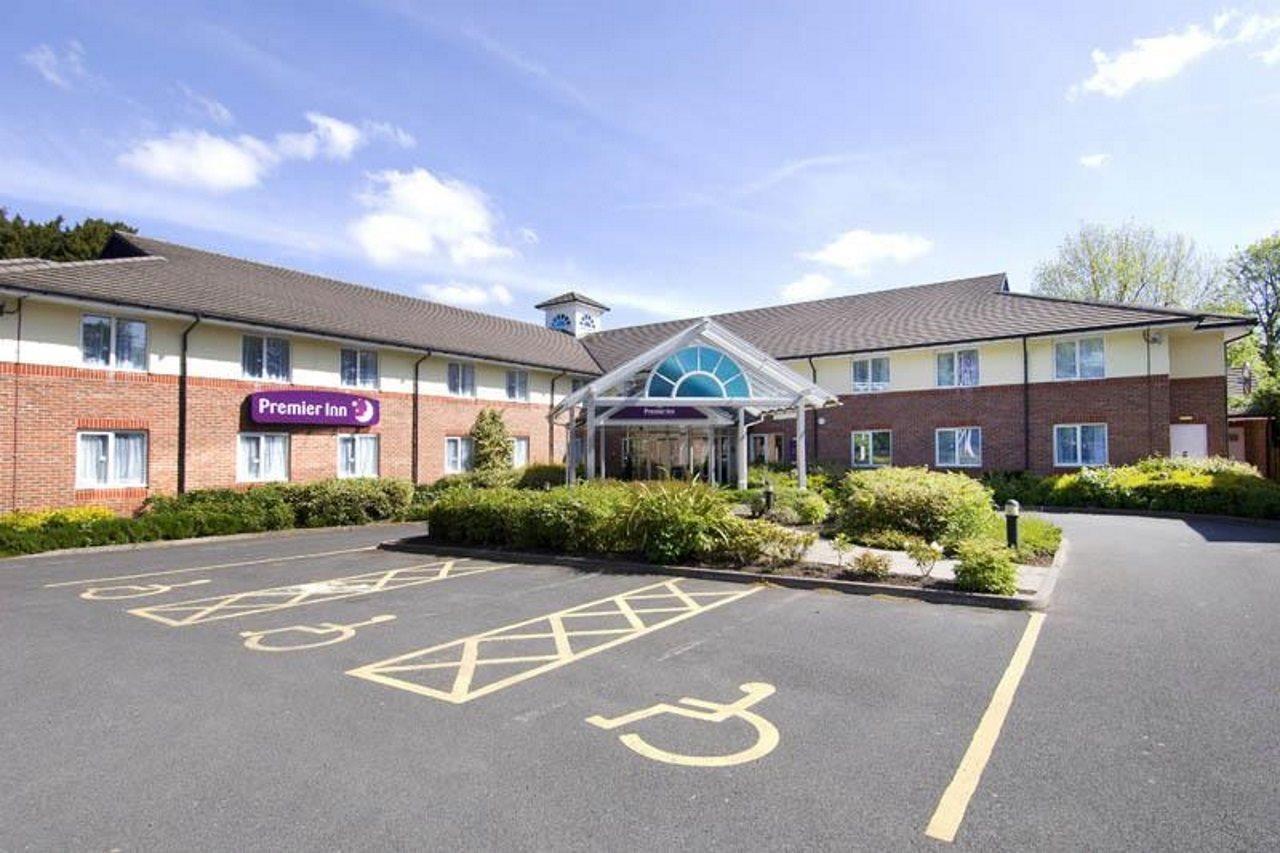 Premier Inn Birmingham South - Hall Green Extérieur photo